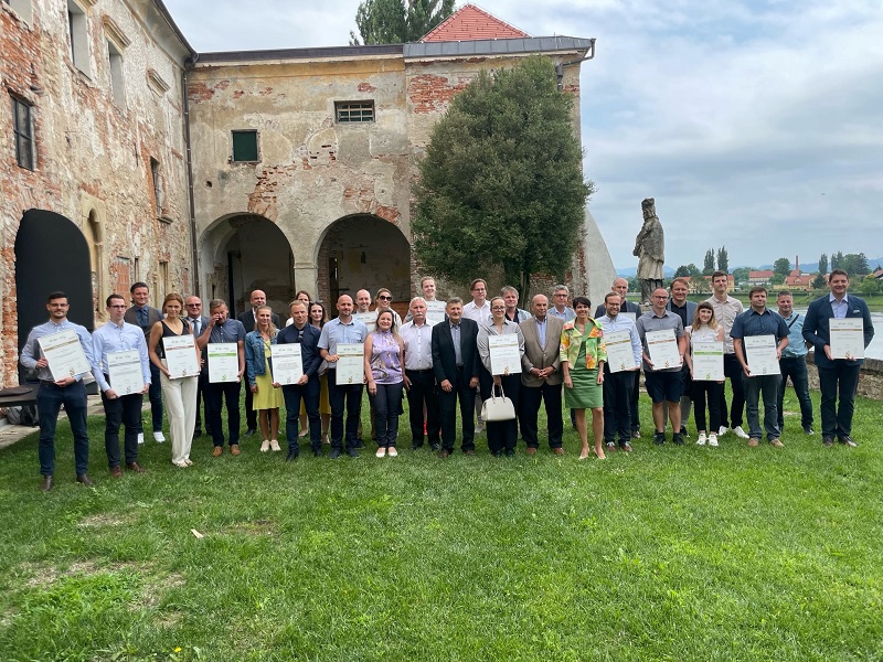 Podeljena priznanja za najboljše inovacije Podravja 2022