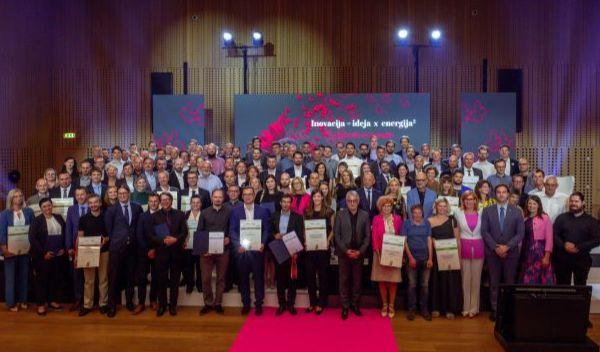Bera nagrajencev GZS za inovacije bogatejša še za 10 zlatih, 22 srebrnih priznanj in 2 posebni priznanji za inovacijski izziv