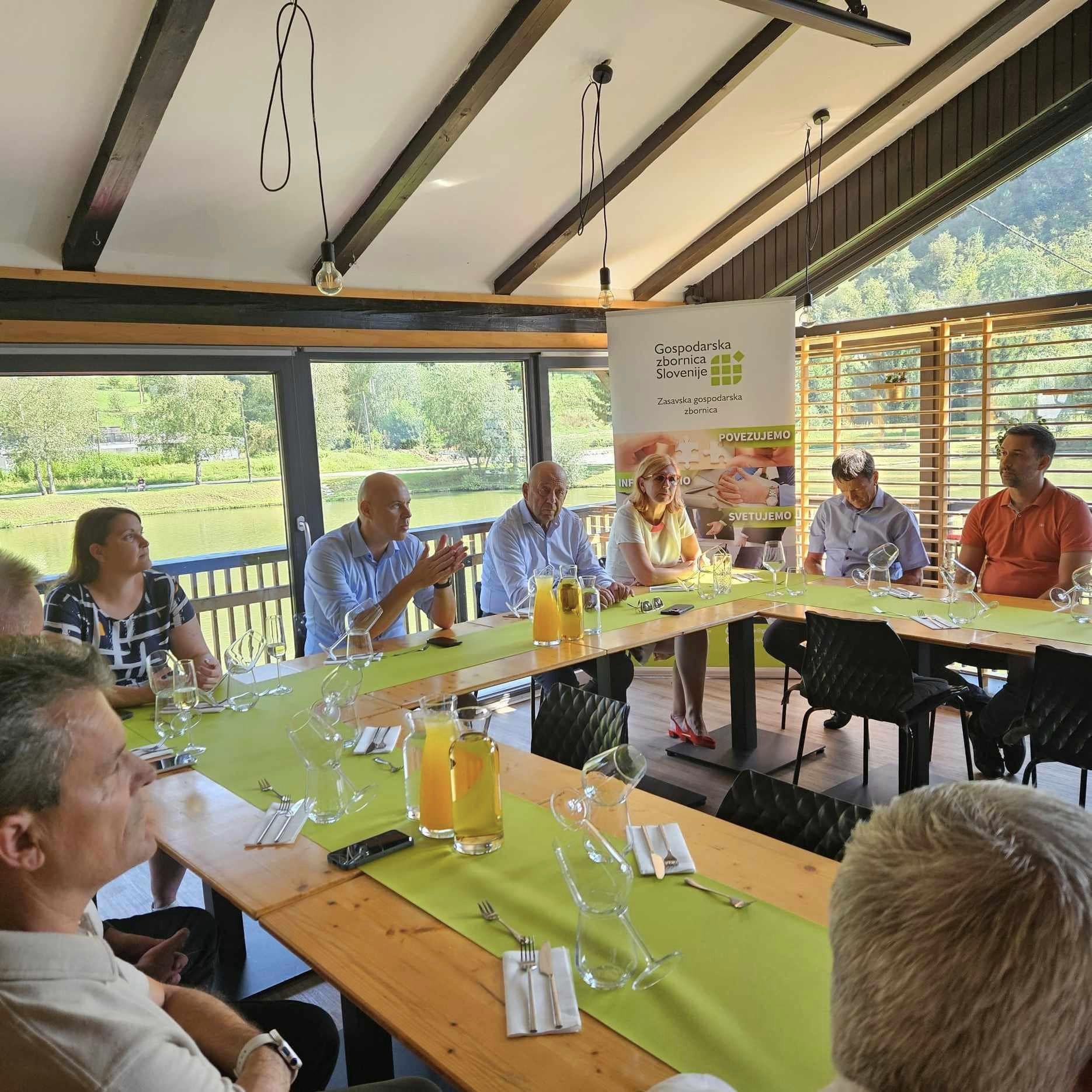 Srečanje članov Zasavske gospodarske zbornice z vodstvom GZS