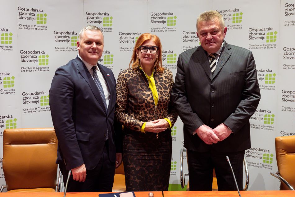 GZS in EZS pozdravljata shemo pomoči elektro intenzivnim podjetjem za spodbujanje konkurenčnosti